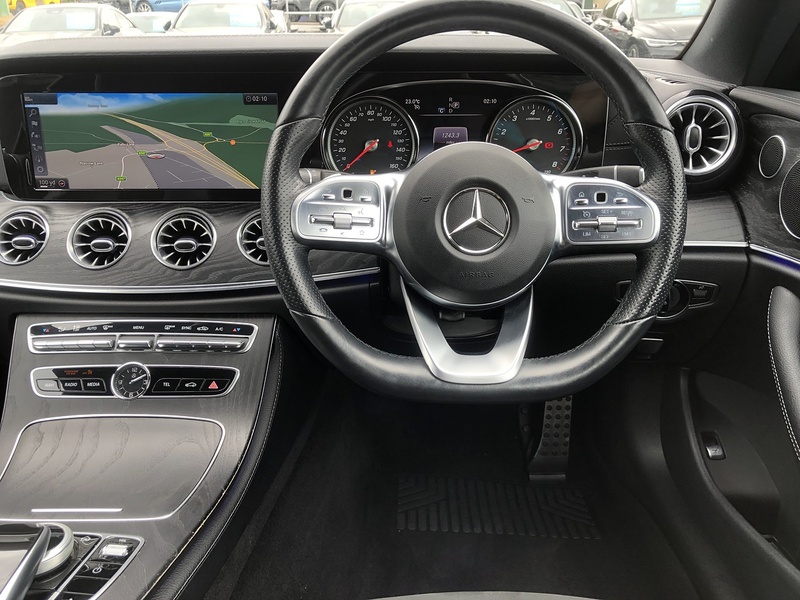 Mercedes-Benz E Class E300 AMG Line - U2131