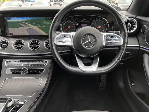 Mercedes-Benz E Class E300 AMG Line - U2131