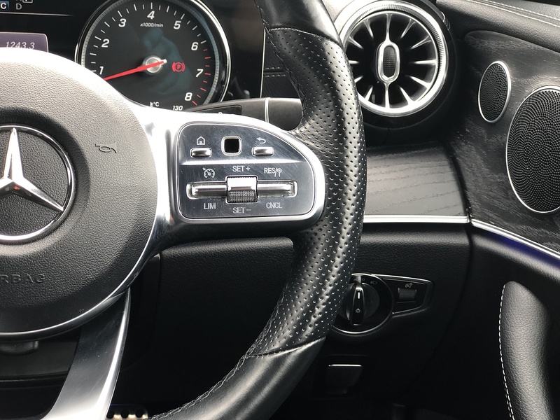 Mercedes-Benz E Class E300 AMG Line - U2131