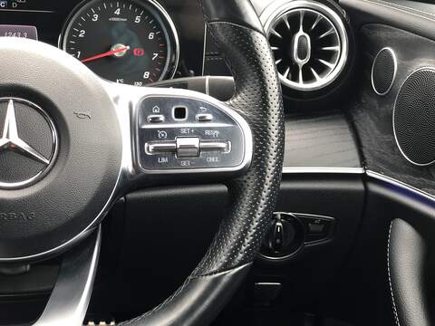 Mercedes-Benz E Class E300 AMG Line - U2131
