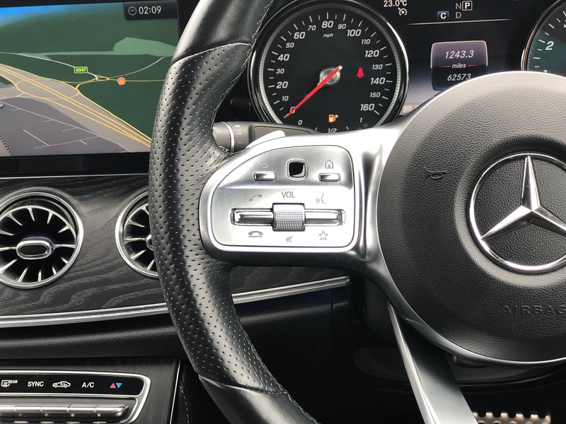 Mercedes-Benz E Class E300 AMG Line - U2131
