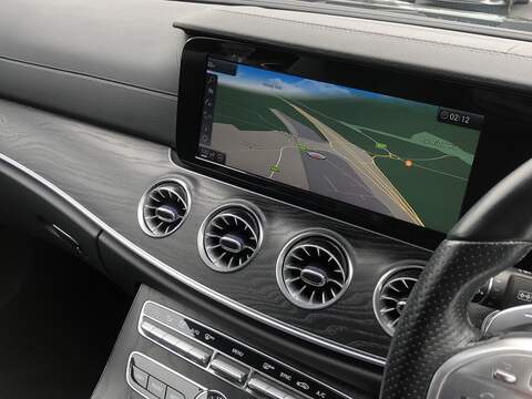 Mercedes-Benz E Class E300 AMG Line - U2131