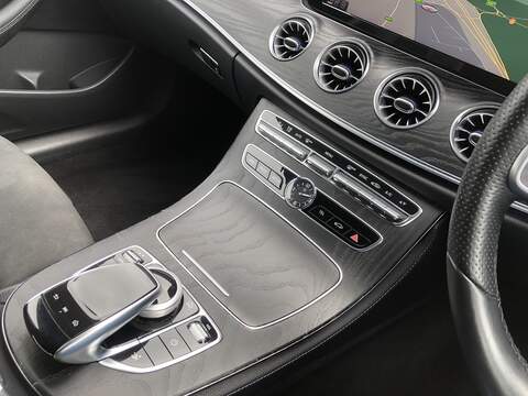 Mercedes-Benz E Class E300 AMG Line - U2131