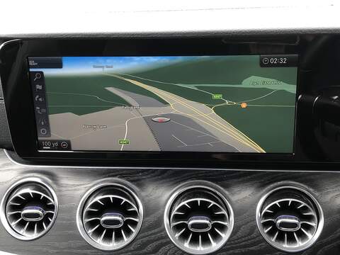 Mercedes-Benz E Class E300 AMG Line - U2131