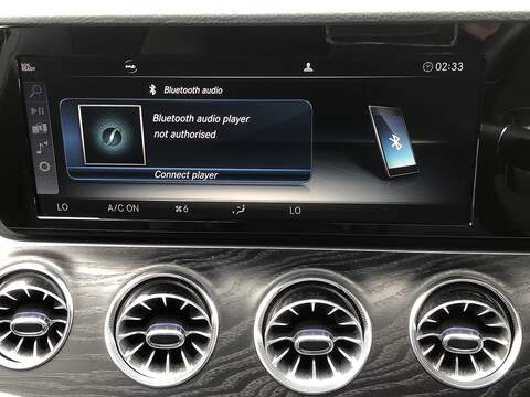 Mercedes-Benz E Class E300 AMG Line - U2131