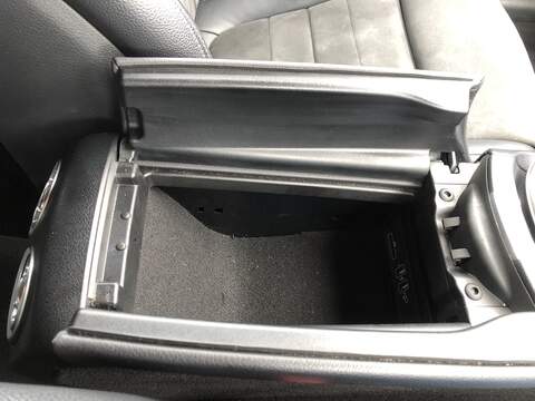 Mercedes-Benz E Class E300 AMG Line - U2131
