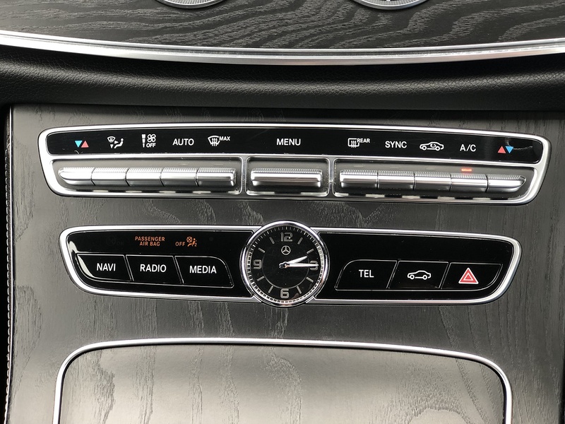 Mercedes-Benz E Class E300 AMG Line - U2131