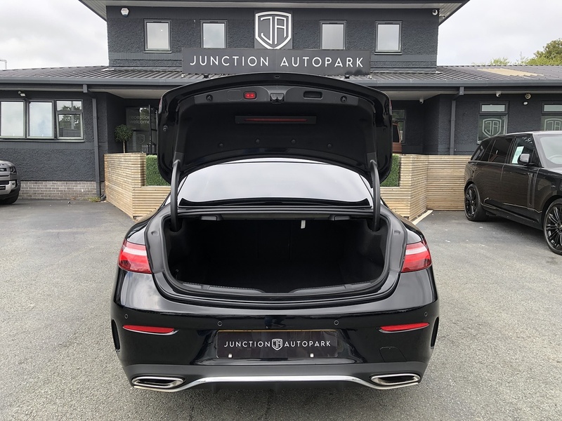 Mercedes-Benz E Class E300 AMG Line - U2131