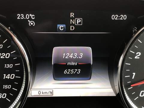Mercedes-Benz E Class E300 AMG Line - U2131
