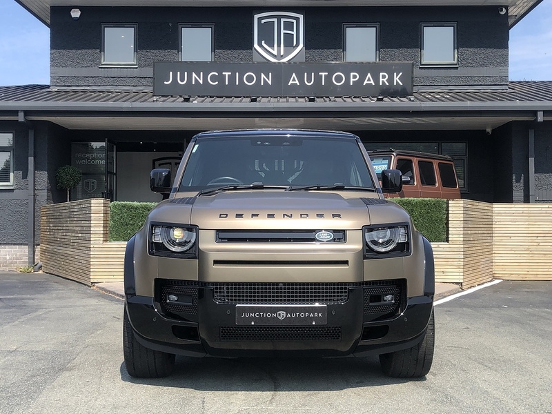 Land Rover Defender 110 D300 MHEV X-Dynamic HSE - U2132