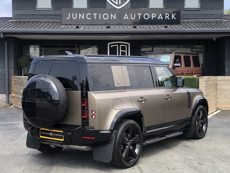 Land Rover Defender 110 D300 MHEV X-Dynamic HSE - U2132