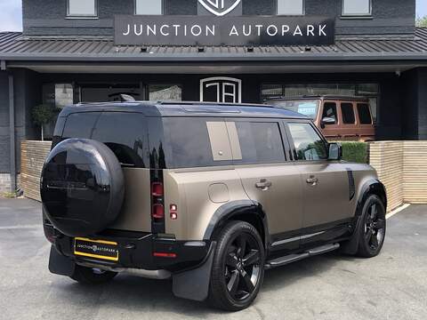 Land Rover Defender 110 D300 MHEV X-Dynamic HSE - U2132