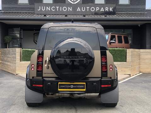 Land Rover Defender 110 D300 MHEV X-Dynamic HSE - U2132