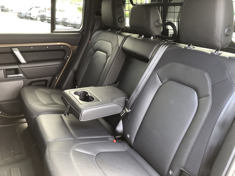Land Rover Defender 110 D300 MHEV X-Dynamic HSE - U2132
