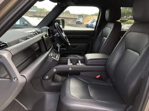 Land Rover Defender 110 D300 MHEV X-Dynamic HSE - U2132
