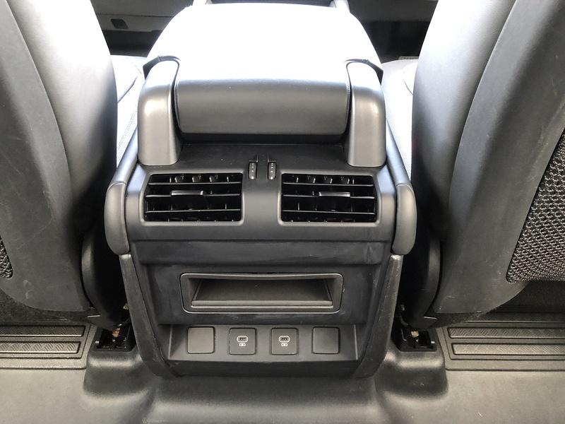Land Rover Defender 110 D300 MHEV X-Dynamic HSE - U2132