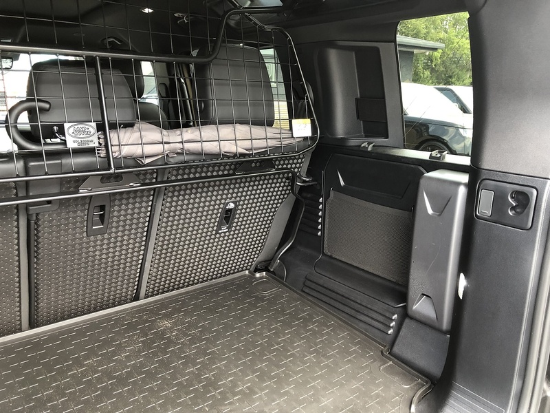 Land Rover Defender 110 D300 MHEV X-Dynamic HSE - U2132