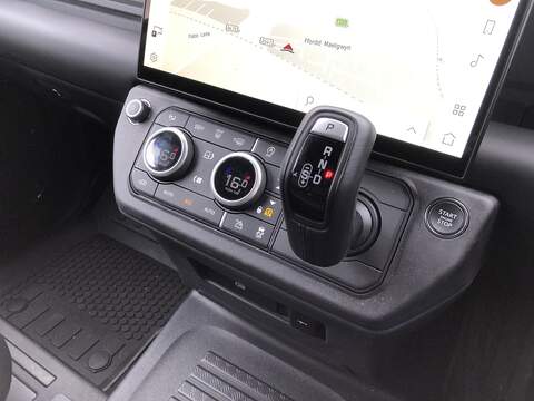 Land Rover Defender 110 D350 MHEV X-Dynamic HSE - U2145