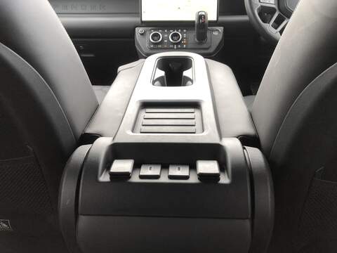 Land Rover Defender 110 D350 MHEV X-Dynamic HSE - U2145