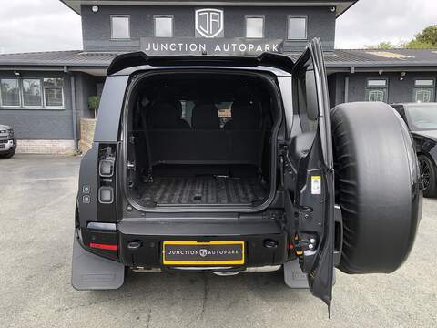 Land Rover Defender 110 D350 MHEV X-Dynamic HSE - U2145