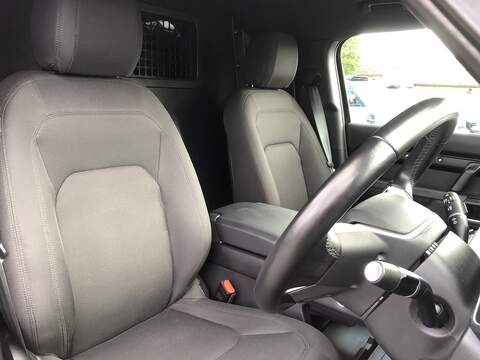 Land Rover Defender 110 D250 MHEV - U2163