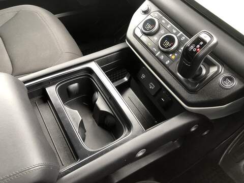 Land Rover Defender 110 D250 MHEV - U2163