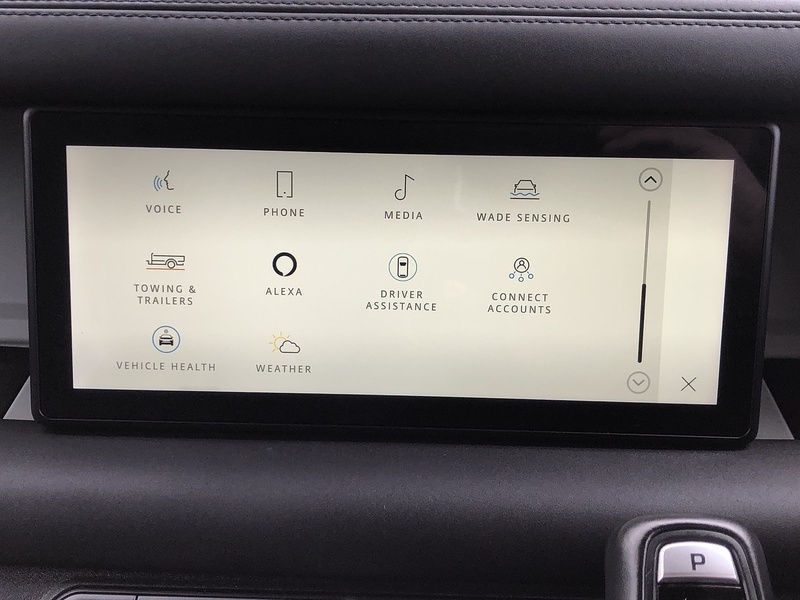 Land Rover Defender 110 D250 MHEV - U2163