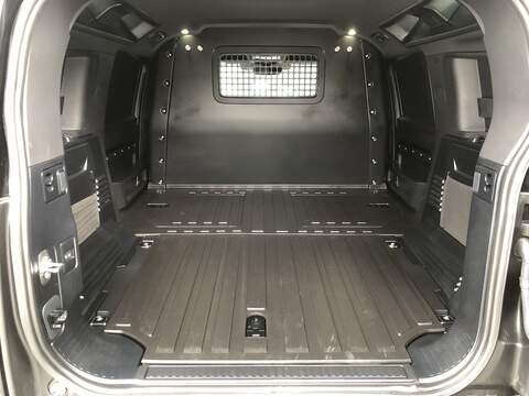 Land Rover Defender 110 D250 MHEV - U2163