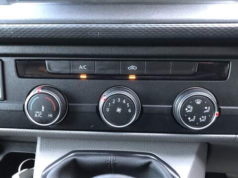 Volkswagen Transporter 2.0 TDI T28 Startline FWD SWB Euro 6 (s/s) 5dr - U2166