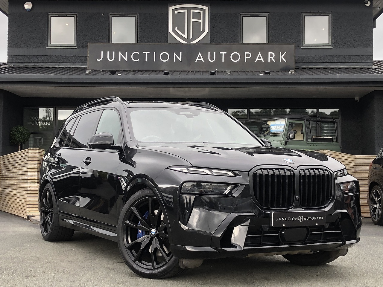 2023 BMW X7
