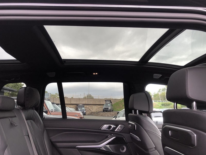 BMW X7 40d MHT M Sport - U2209