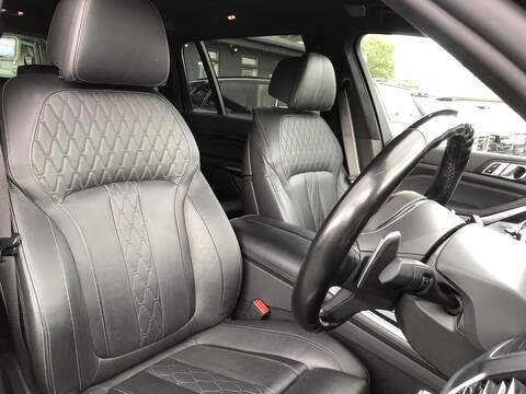 BMW X7 40d MHT M Sport - U2209