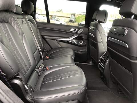 BMW X7 40d MHT M Sport - U2209