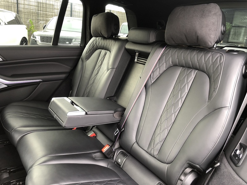 BMW X7 40d MHT M Sport - U2209