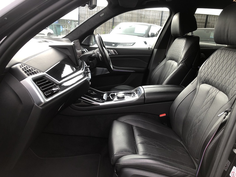 BMW X7 40d MHT M Sport - U2209
