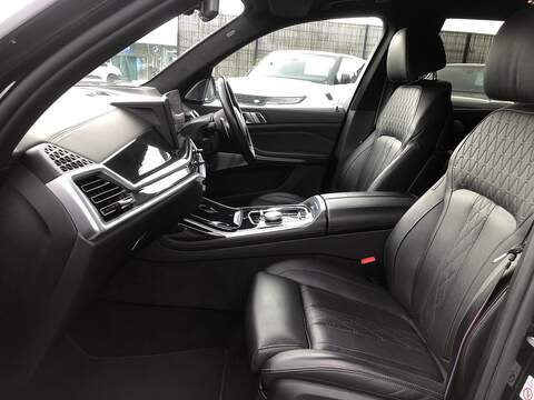 BMW X7 40d MHT M Sport - U2209
