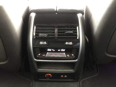 BMW X7 40d MHT M Sport - U2209