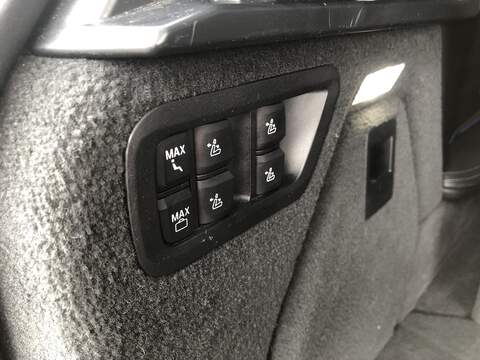 BMW X7 40d MHT M Sport - U2209