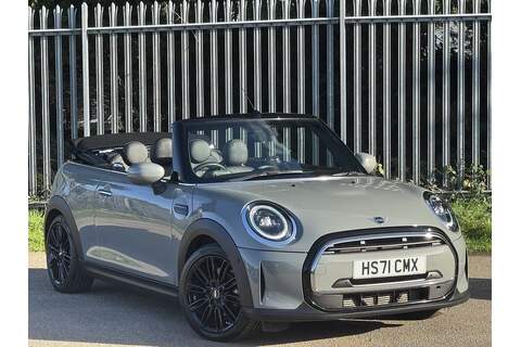 MINI Convertible 1.5 218i SE Convertible 2dr Petrol Manual Euro 6 (s/s) (136 ps)