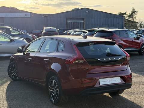 Volvo V40 T2 Momentum Nav Plus - U2937