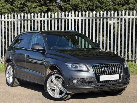 Audi Q5 1.0 TFSI 30 Sport SUV 5dr Petrol Manual Euro 6 (s/s) (116 ps)