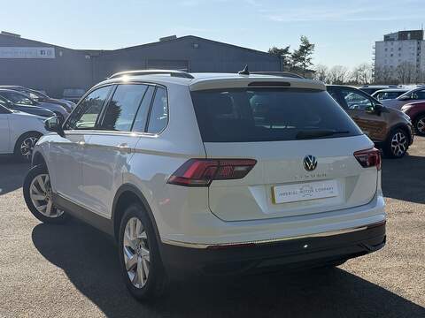 Volkswagen Tiguan TSI Life - U2959