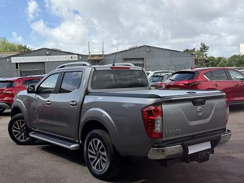 Nissan Navara dCi Tekna - U3039