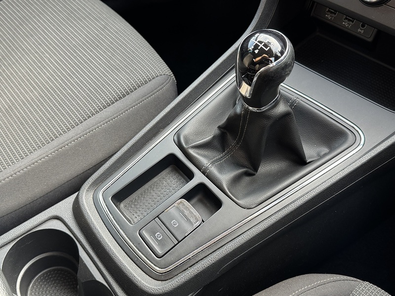 SEAT 1.6 TDI SE Dynamic ST 5dr Diesel Manual Euro 6 (s/s) (115 ps)