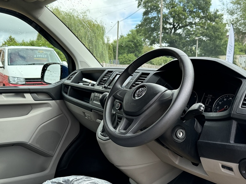 Volkswagen T6 T30 150 DSG SWB 2.0 5dr Camper Automatic Diesel