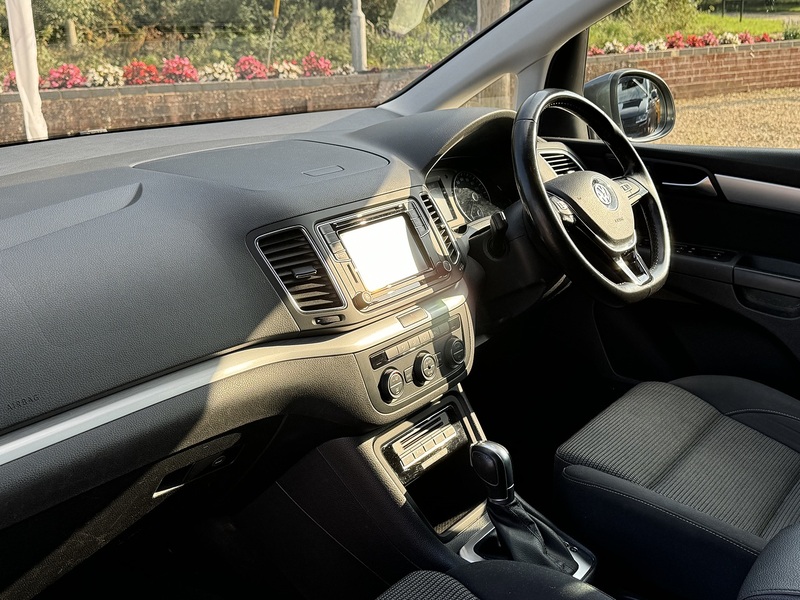 Volkswagen 150 DSG TDI SE 2.0 5dr MPV Automatic Diesel