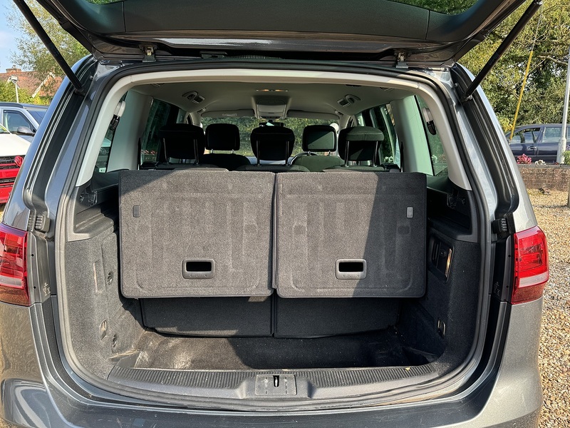 Volkswagen 150 DSG TDI SE 2.0 5dr MPV Automatic Diesel