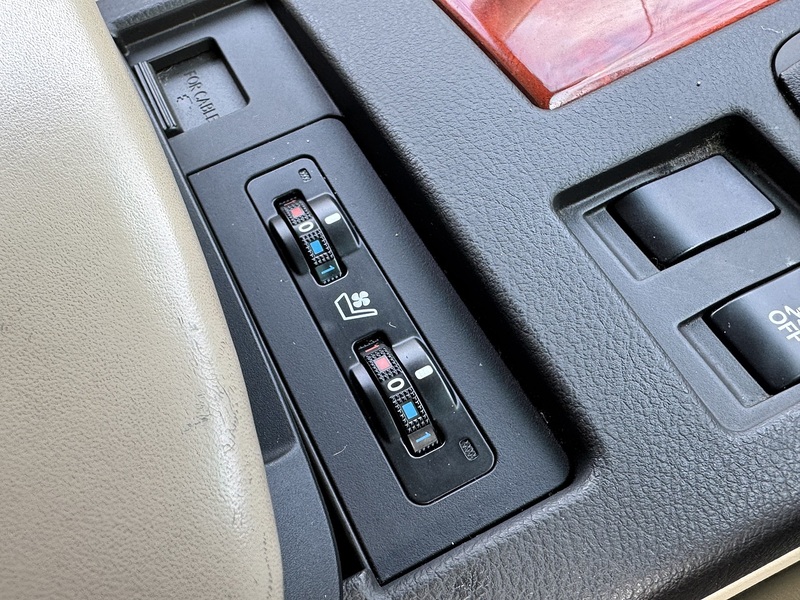 Lexus 3.5 450h V6 SE-L SUV 5dr Petrol Hybrid CVT 4WD Euro 4 (s/s) (299 ps)