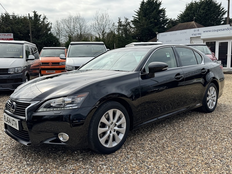 Lexus 2.5 300h SE Saloon 4dr Petrol Hybrid CVT Euro 5 (s/s) (223 ps)