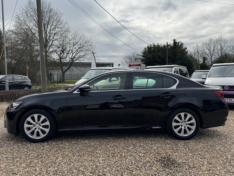 Lexus 2.5 300h SE Saloon 4dr Petrol Hybrid CVT Euro 5 (s/s) (223 ps)